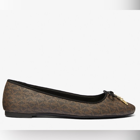 MICHAEL MICHAEL KORS New! Size 7
Nori Logo Ballet Flat - Picture 2 of 5
